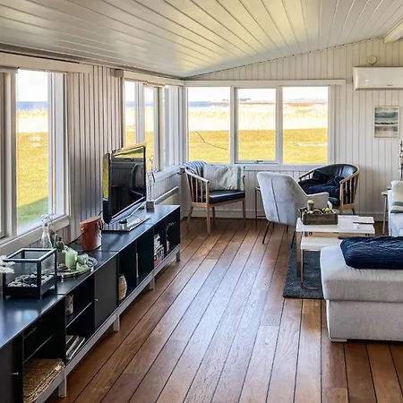 2 Bedroom Stunning In